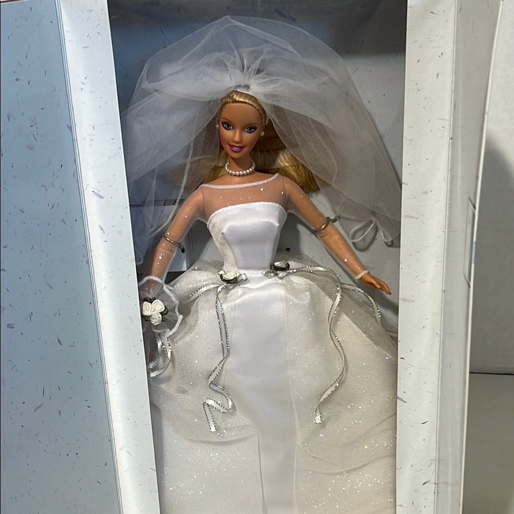 Barbie Matell 1999 Blushing Bride Doll in Elegance White Gown